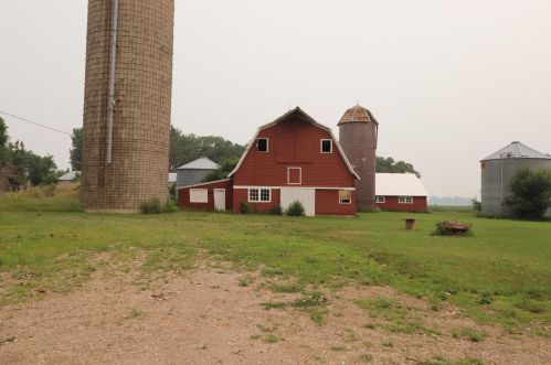 26498 240 Ave, Erdahl MN 56531-9457 exterior