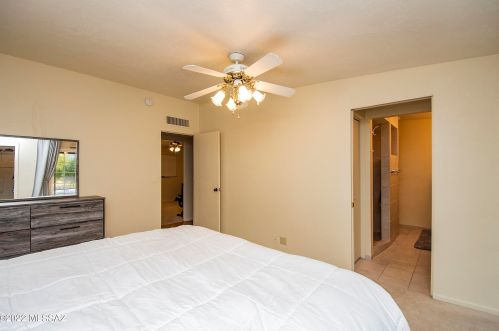 7780 La Canada Dr, Tucson AZ  85704-2003 exterior