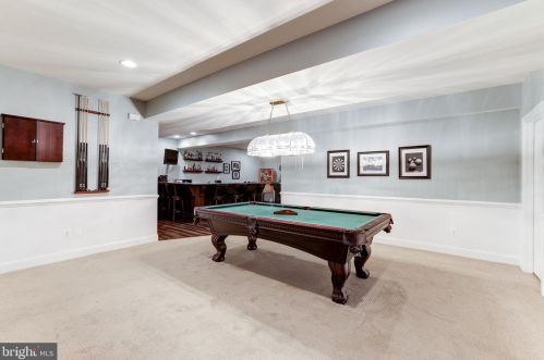 19058 Boyer Fields Pl, Leesburg VA 20176-1643 exterior