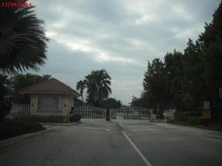 3370 195th Ter, Hollywood, FL 33029-5880