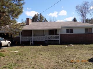 900 Blakely Rd, Bend, OR 97702-3393