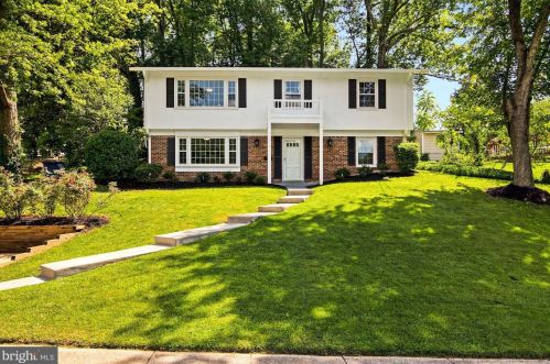 6302 Alberta St, Springfield, VA 22152-1919