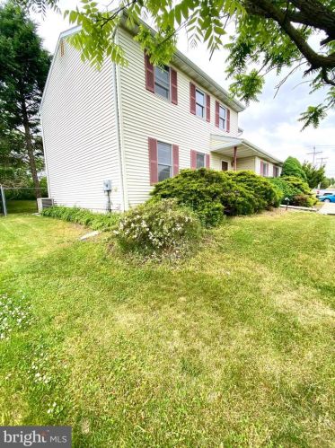 310 Faith Dr, Blandon, PA 19510-9603