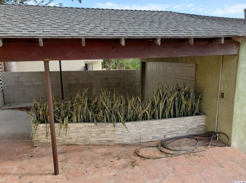 3304 Alabama St, Glendale CA 91214-1213 exterior