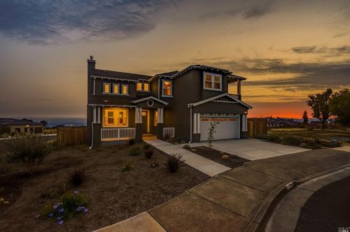 3701 Stanhope Ct, Santa Rosa, CA 95404-7663