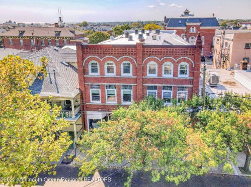 52 Pitman Ave, Ocean Grove, NJ 07756-1580