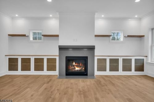 7 Maple St, Chatham Township NJ  07928-1624 exterior