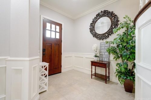24306 Foxglove Pl, Santa Clarita CA  91354-4922 exterior