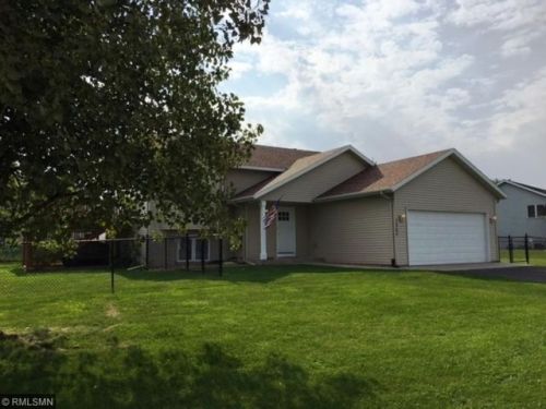 1365 4th Ave, Hammond, WI 54002-5562