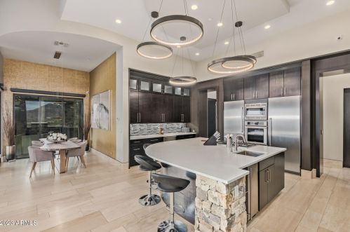 9710 Palisades Blvd, Scottsdale AZ 85268-2755 exterior