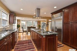 25 Montrose Pl, Huntington Station, NY 11747-3403