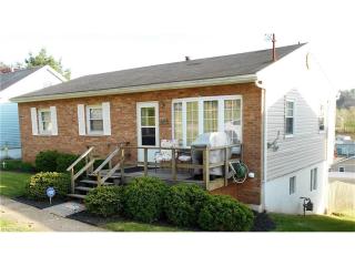 185 4th St, Lowell, OH 45744