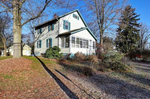 53 Prospect St, Bloomfield, CT 06002-3038