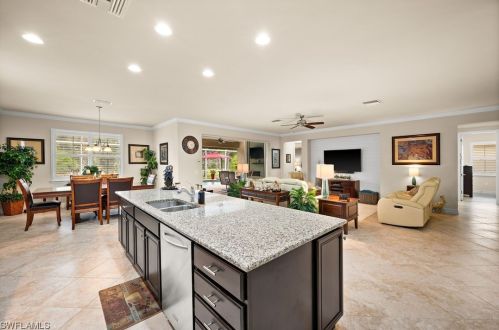 8514 Karina Ct, Naples, FL 34114-2759