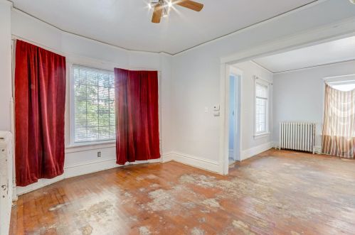 1641 32, Milwaukee WI 53215-2108 exterior