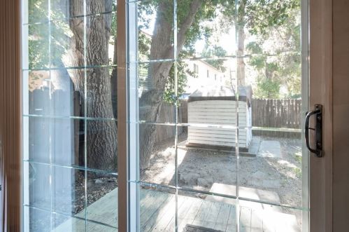 15226 Calle Los Hidalgos, Santa Clarita CA  91390-1035 exterior