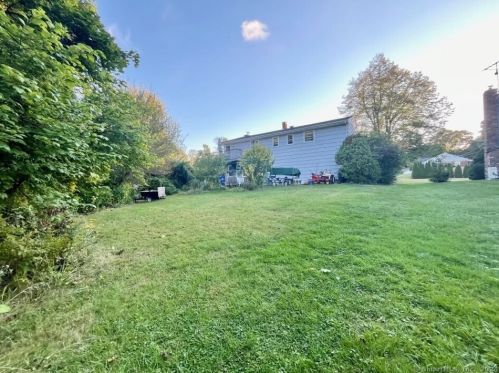 1850 Nichols Ave, Stratford, CT 06614-1710