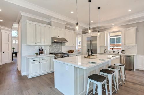 575 Beresford Ave, Redwood City CA  94061-4205 exterior