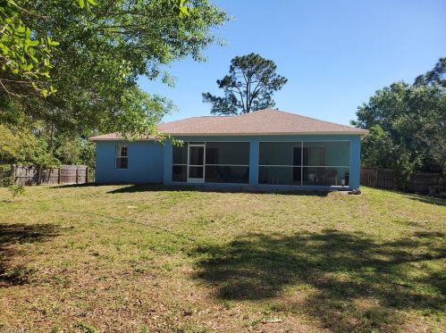 921 Wellington Ave, Lehigh Acres FL 33972-1318 exterior