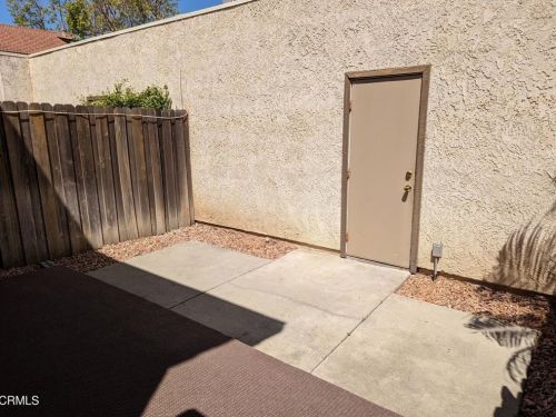 3255 Kelp Ln, Oxnard CA  93035-1665 exterior