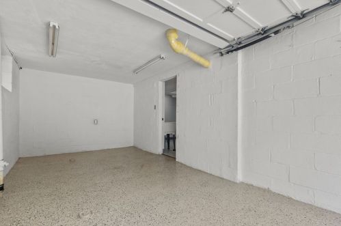 410 Maytide St, Pittsburgh PA  15227-1848 exterior