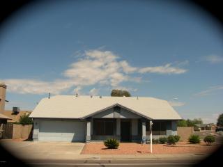 8920 Maryland Ave, Glendale, AZ 85305-2409