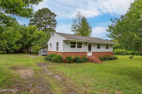 2302 Mcteer Cir, Beaufort, SC 29902-6618