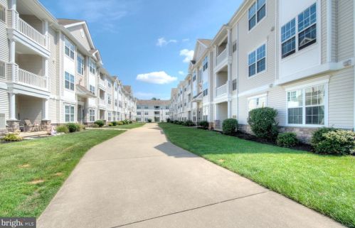 113 Lionheart Ln, West Deptford, NJ 08086-2253