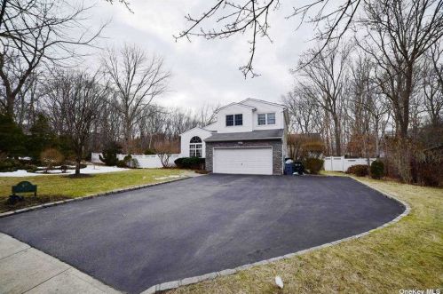 57 Arbor Field Way, Lake Grove, NY 11755-1833
