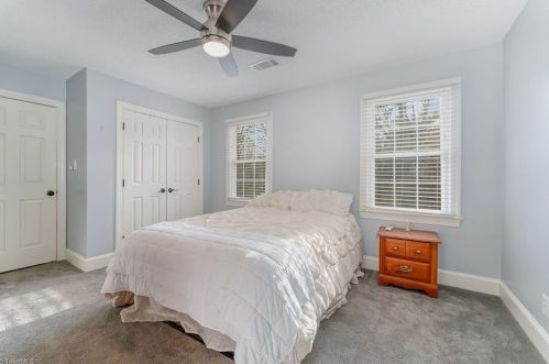 5317 Highstream Ct, Greensboro NC  27407-5825 exterior