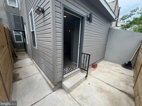 2321 2nd St, Philadelphia PA  exterior