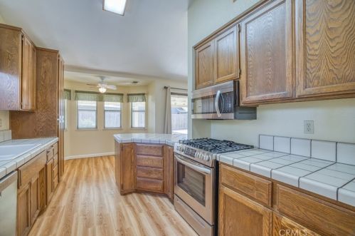 90 Elderberry Ct, Chico CA  95928-4025 exterior