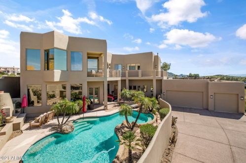 12653 17th Pl, Phoenix AZ  85022-5725 exterior