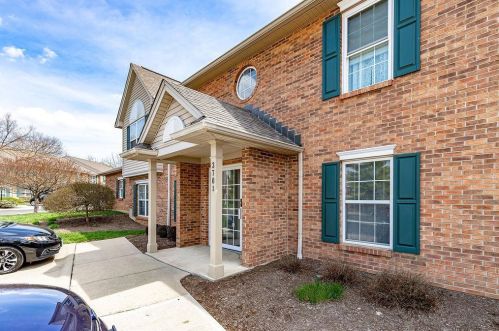 3701 Galbraith Rd, Cincinnati, OH 45247-3784