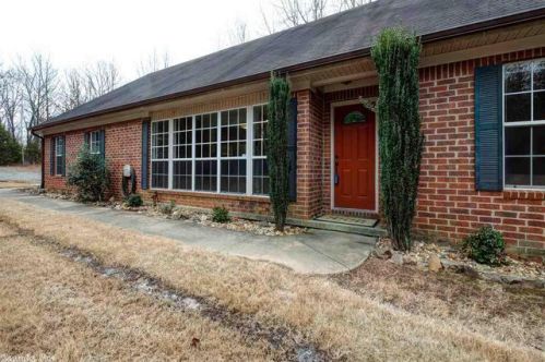 305 Memory Dr, Austin, AR 72007-9358