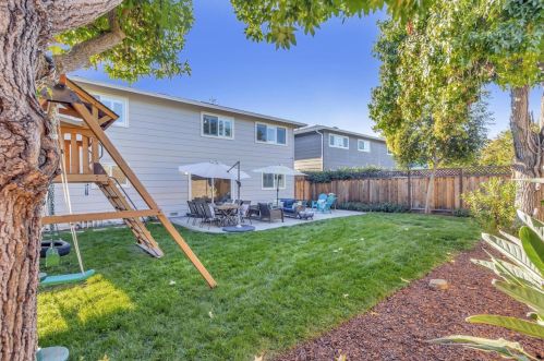 1685 Grizilo Dr, San Jose CA  95124-1920 exterior