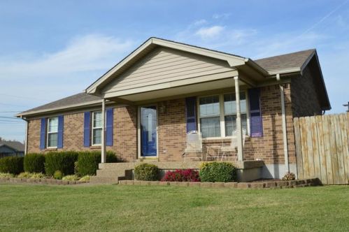 110 Kirsti Ct, Louisville, KY 40229-6014