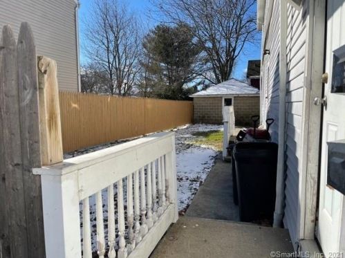 733 Huntington Rd, Stratford, CT 06614-3113