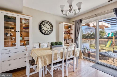 24 Robert Ct, Auburn NJ  08085-1542 exterior