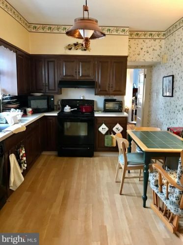 6 Lexington Ave, Camden NJ  08109-2014 exterior