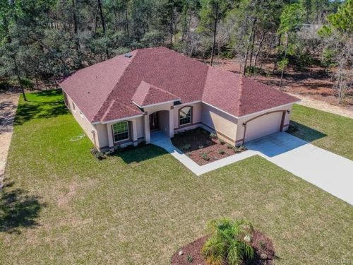 21 Lone Pine St, Homosassa, FL 34446-5743