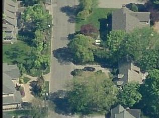 46 Auerbach Ln, Meadowmere Park, NY 11559-2526