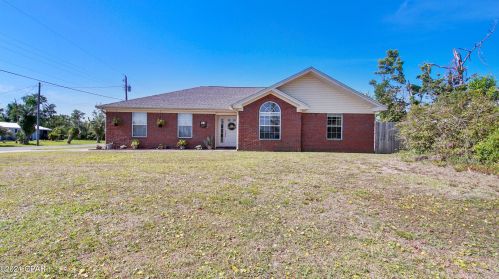 401 12th St, Lynn Haven FL  32444-2613 exterior