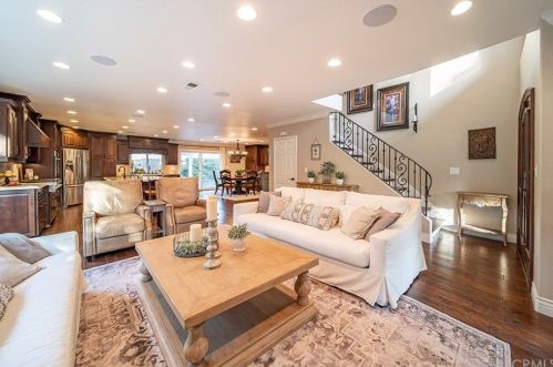 4237 Sussex Cir, Cypress CA  90630-2742 exterior