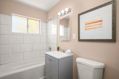 1027 Manchester St, National City CA  91950-4114 exterior