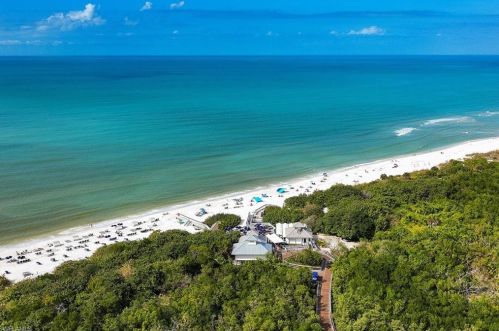 539 Serendipity Dr, Naples, FL 34108-2816