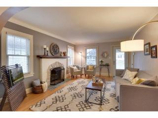 5317 Ewing Ave, Minneapolis MN  55410-2012 exterior