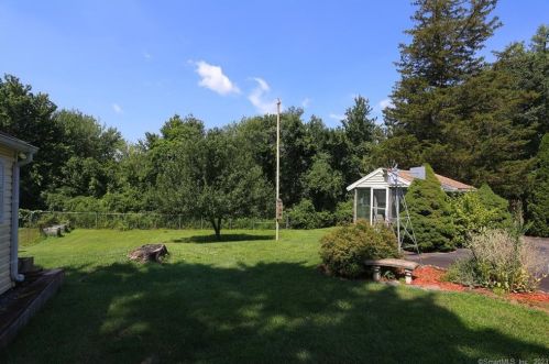 69 Tree Hill Rd, Waterbury, CT 06708-3446