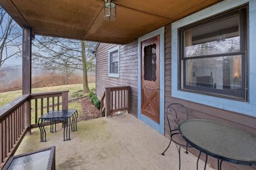 2387 Fairhill Rd, Sewickley PA  15143-9004 exterior