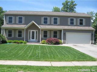 61 Celtic Ln, Rochester, NY 14626-4396